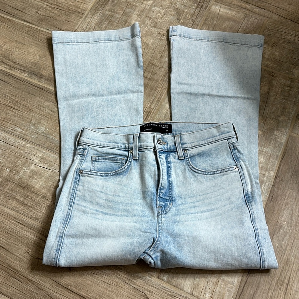 Veronica Beard- Carson High Rise Ankle Flare Jeans Light Wash Sky Size 29